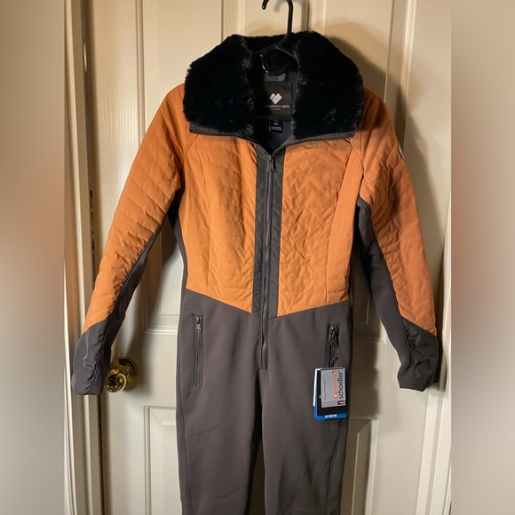 NWT never worn Obermeyer Katze women’s size 8 SHORT SKI SUIT - Picture 2 of 16